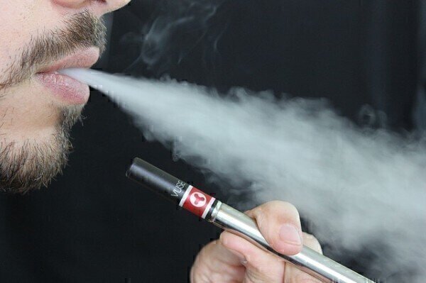 What is in E Cig Vapour Labmate Online